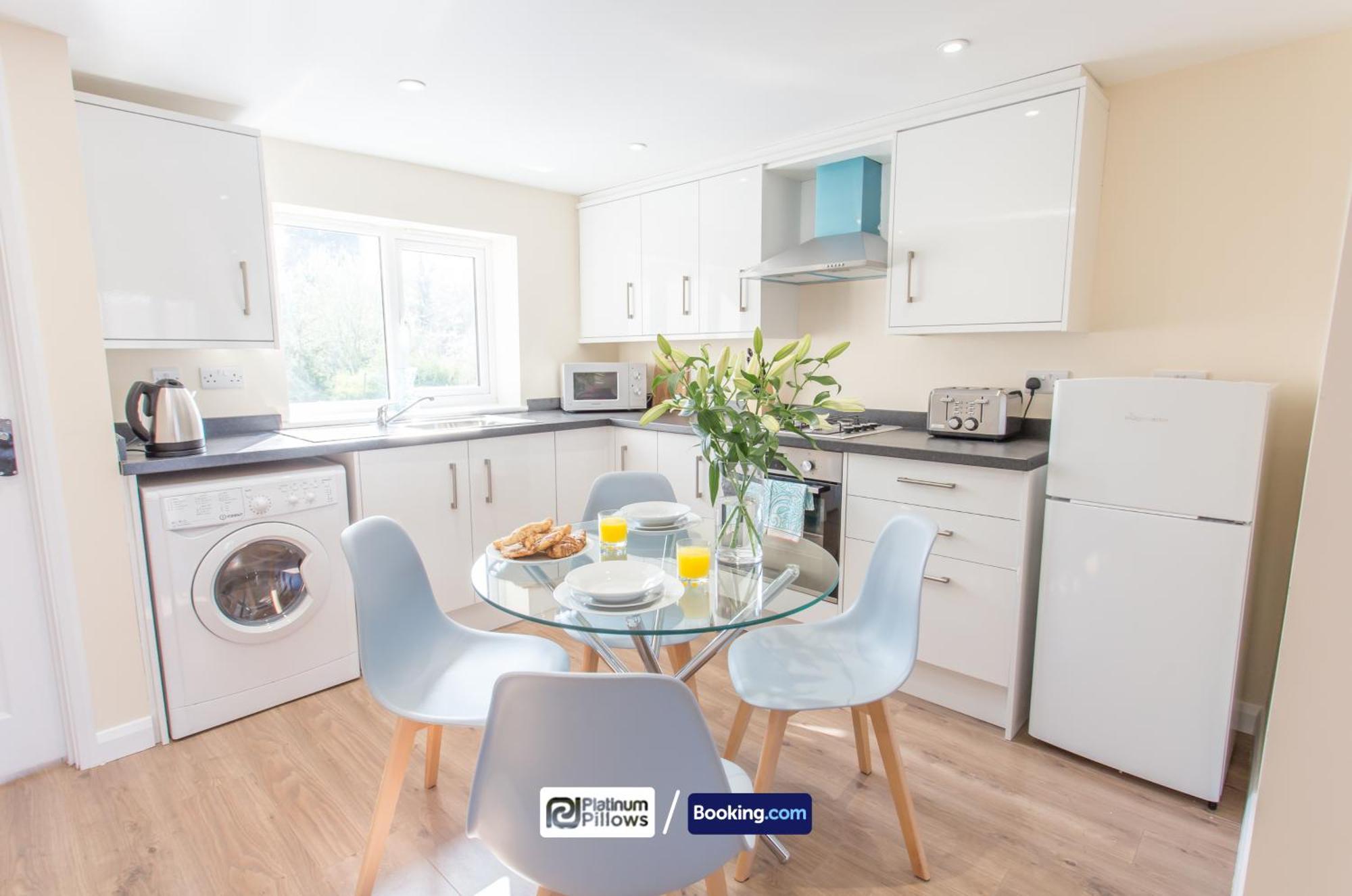 Modern Oxford 2 Bedroom Apartments, Near John Radcliffe Hospital, Weekly & Monthly Deals 外观 照片